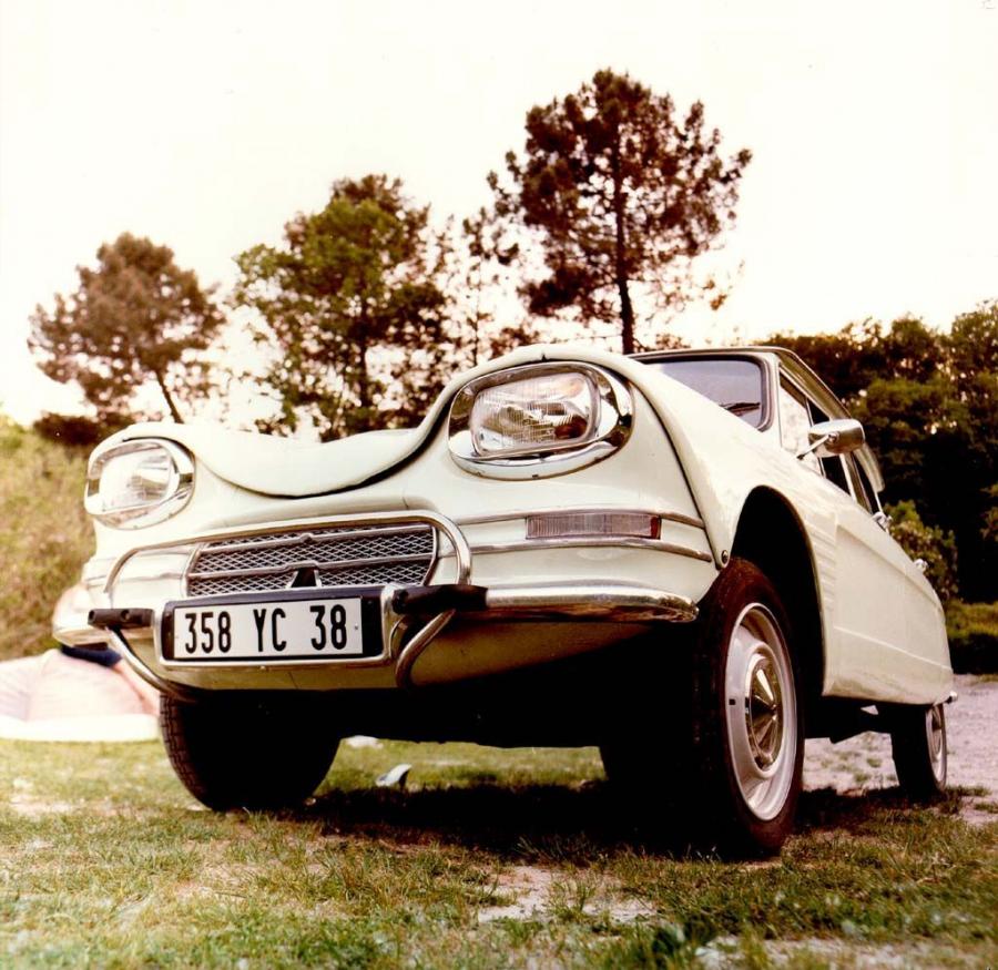  Citroen AMI 6 1961 года  (фото 26 из 64)